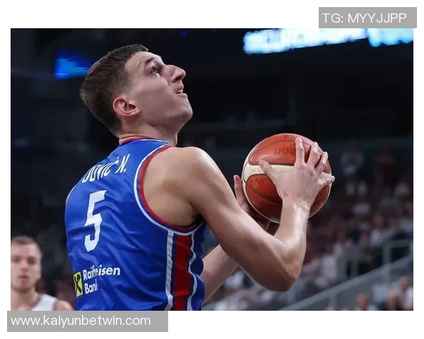 约维奇欧锦赛表现抢眼场均128分4篮板22助攻三项命中率超180俱乐部