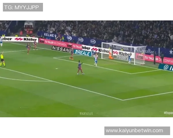 盛赞霍安加西亚仅用半个奥纳纳的费用成功引进世界级门将 盛赞霍安加西亚仅用半个奥纳纳的费用成功引进世界级门将