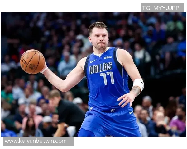 雷迪克称赞东契奇与里夫斯默契配合将提升进攻活力